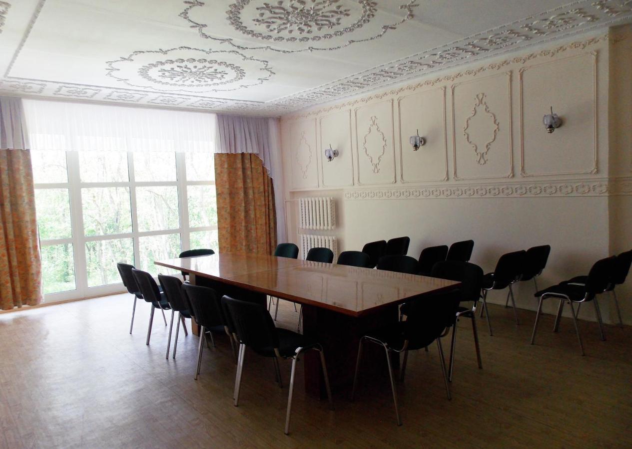 Dibrova Hotel Bila Cerkva Kültér fotó